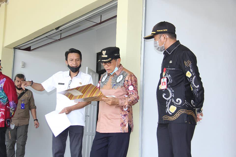 Bupati Tapin Tinjau Pembangunan Pusat Kuliner.