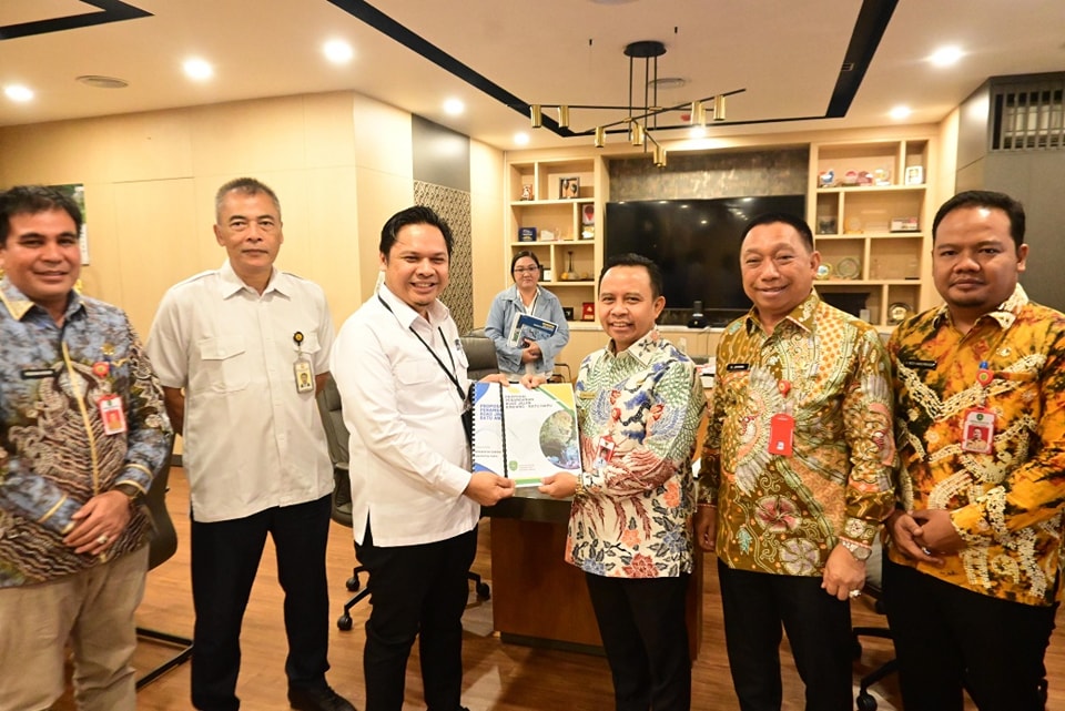 Jalan Sebagai Akses Perekonomian: Bupati Tapin H Yamani & Wakil Bupati Tapin H Juanda Audiensi dengan Kementrian Pekerjaan Umum